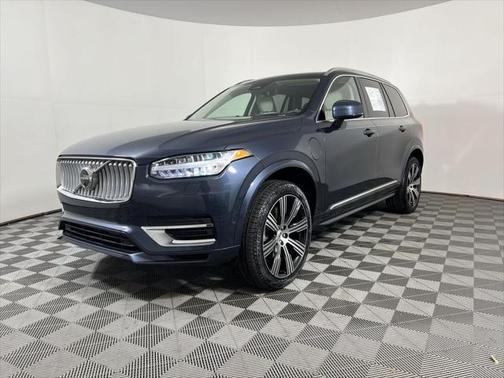 2025 Volvo XC90 Plug-In Hybrid T8 Ultra 6-Seater