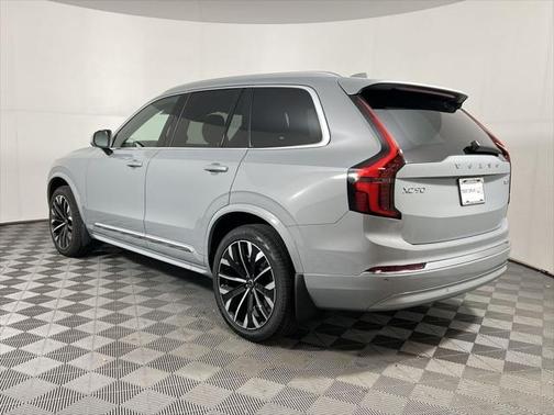 2026 Volvo XC90 B5 Core