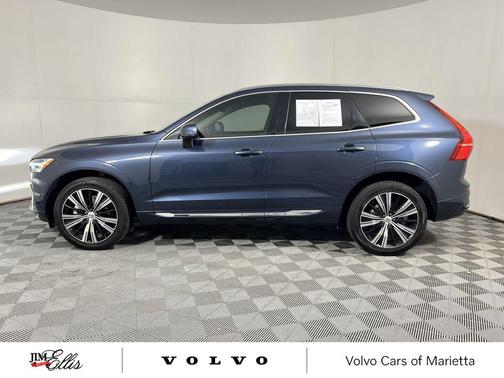 2023 Volvo XC60 B5 Plus Bright Theme