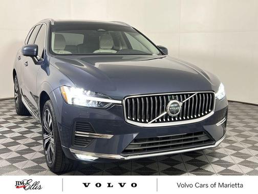 2023 Volvo XC60 B5 Plus Bright Theme