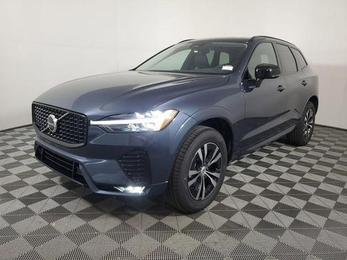 2025 Volvo XC60 B5 Core