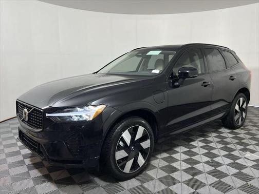 2025 Volvo XC60 Plug-In Hybrid T8 Plus