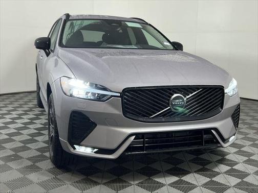 2026 Volvo XC60 B5 Core