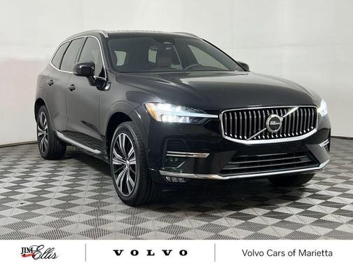 2023 Volvo XC60 B5 Plus Bright Theme