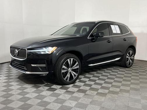2023 Volvo XC60 B5 Plus Bright Theme