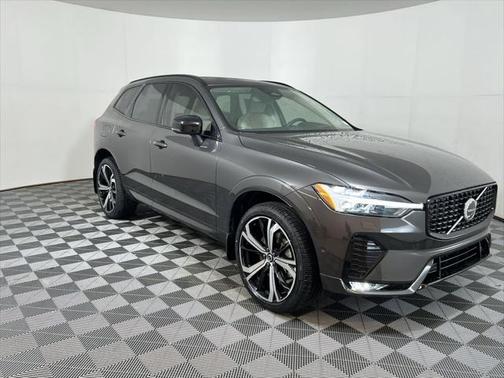 2025 Volvo XC60 B5 Ultra