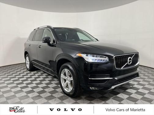 2017 Volvo XC90 T5 Momentum