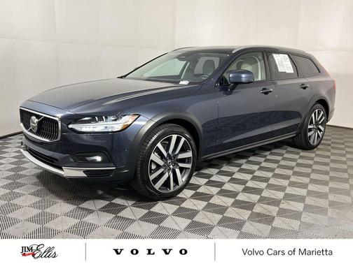 2025 Volvo V90 Cross Country B6 Ultra