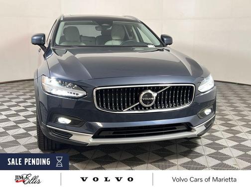 2025 Volvo V90 Cross Country B6 Ultra