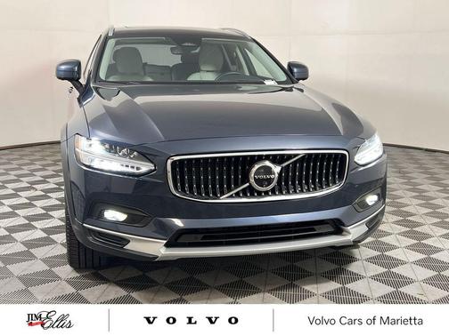 2025 Volvo V90 Cross Country B6 Ultra