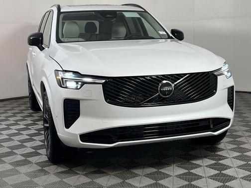 2026 Volvo XC90 B6 Ultra Dark Theme 7-Seater