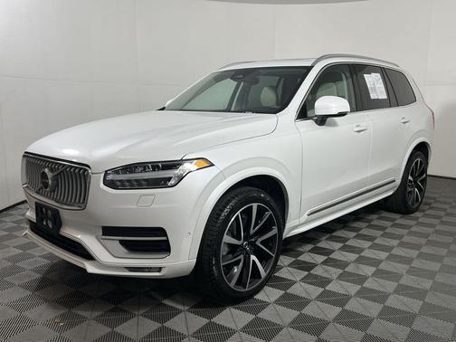 2023 Volvo XC90 B6 Plus 7-Seater