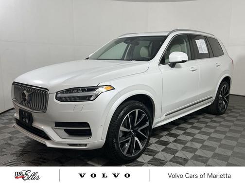 2023 Volvo XC90 B6 Plus 7-Seater