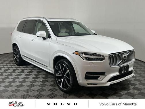 2023 Volvo XC90 B6 Plus 7-Seater