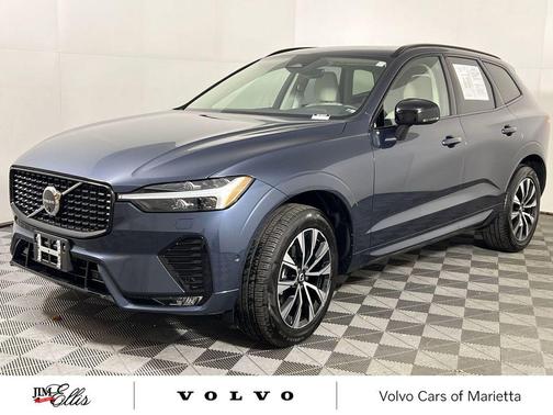 2025 Volvo XC60 B5 Plus
