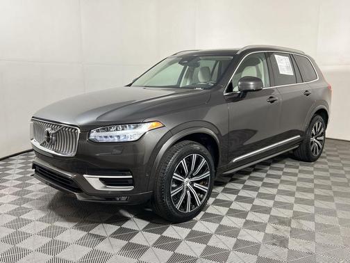 2024 Volvo XC90 B6 Plus Bright Theme 7-Seater