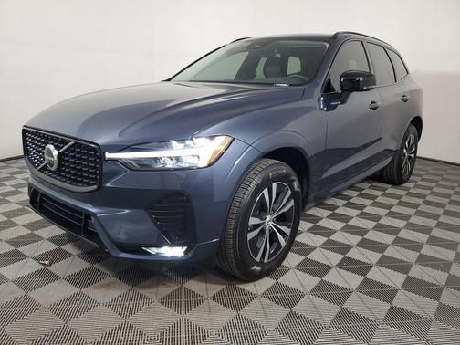 2025 Volvo XC60 B5 Core