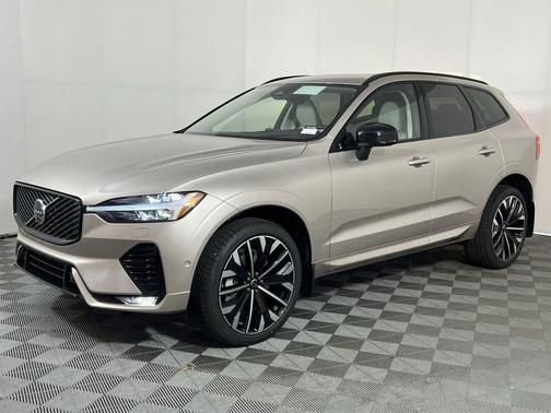 2026 Volvo XC60 B5 Ultra