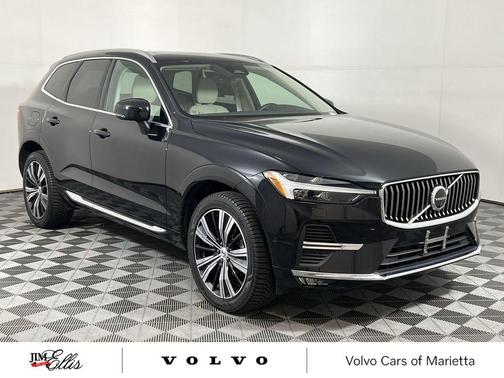 2023 Volvo XC60 B5 Plus Bright Theme