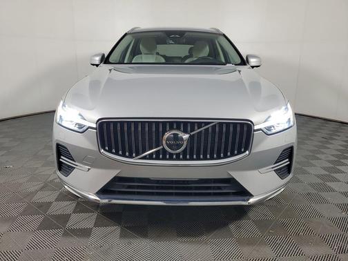 2022 Volvo XC60 B5 Inscription