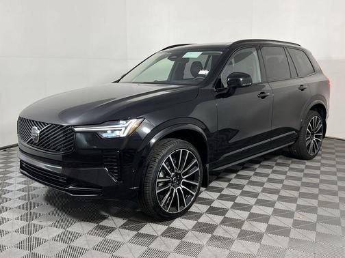 2026 Volvo XC90 B6 Ultra Dark Theme 6-Seater
