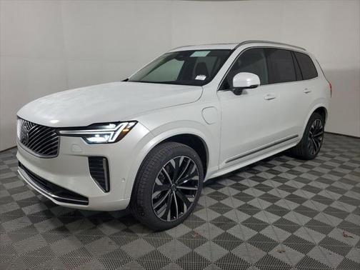 2025 Volvo XC90 Plug-In Hybrid T8 Ultra 7-Seater