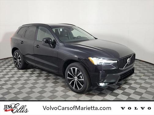 2025 Volvo XC60 B5 Plus