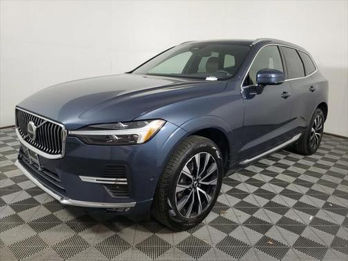 2023 Volvo XC60 B5 Plus Bright Theme