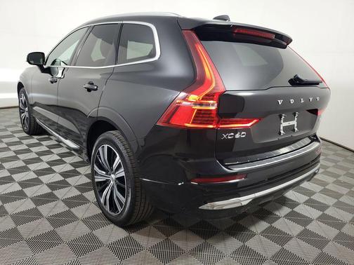 2022 Volvo XC60 B6 Inscription