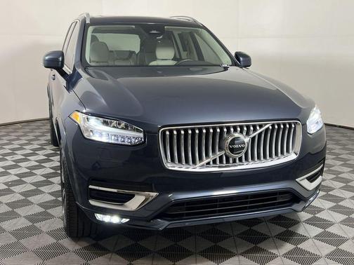 2024 Volvo XC90 B5 Core Bright Theme