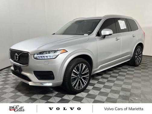 2021 Volvo XC90 T6 Momentum