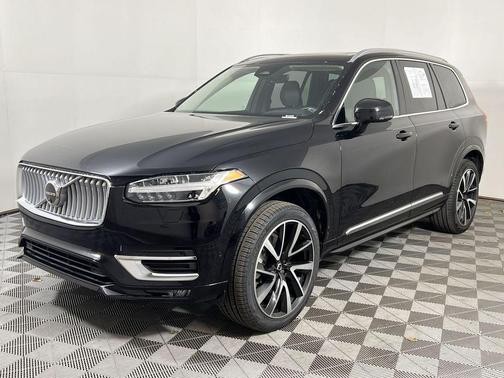 2024 Volvo XC90 B5 Plus Bright Theme