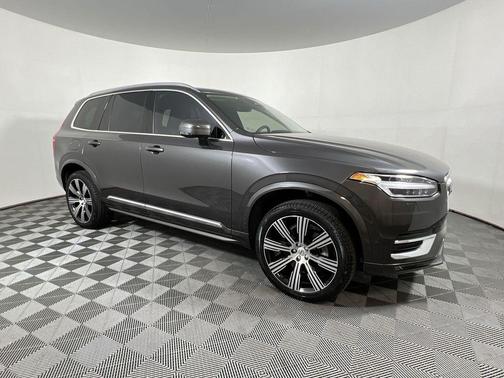 2024 Volvo XC90 B6 Ultimate Bright Theme 7-Seater