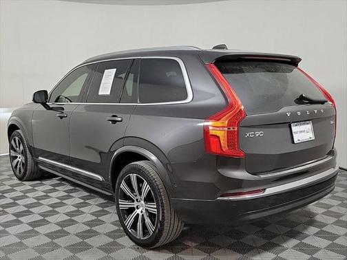 2024 Volvo XC90 B6 Ultimate Bright Theme 7-Seater