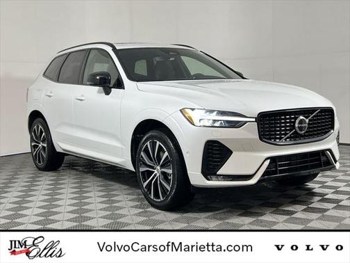 2025 Volvo XC60 Plus