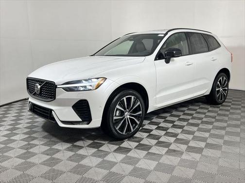 2025 Volvo XC60 Plus