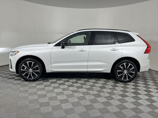 2025 Volvo XC60 Plus