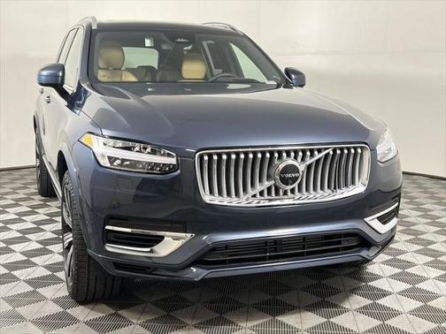 2025 Volvo XC90 Plug-In Hybrid T8 Ultra 7-Seater