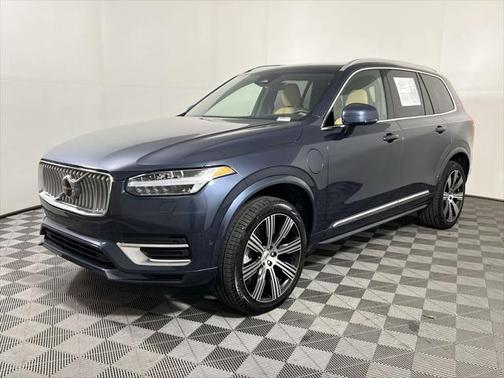 2025 Volvo XC90 Plug-In Hybrid T8 Ultra 7-Seater
