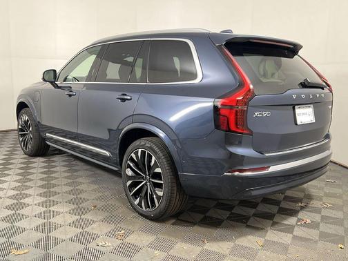 2026 Volvo XC90 Plug-In Hybrid T8 Ultra 7-Seater