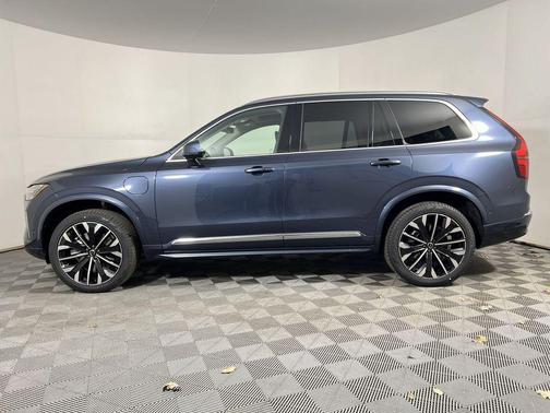 2026 Volvo XC90 Plug-In Hybrid T8 Ultra 7-Seater