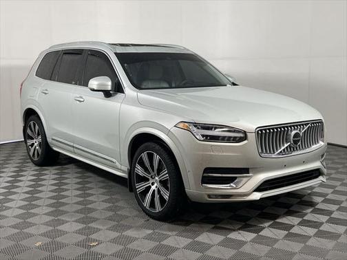 2022 Volvo XC90 T6 Inscription
