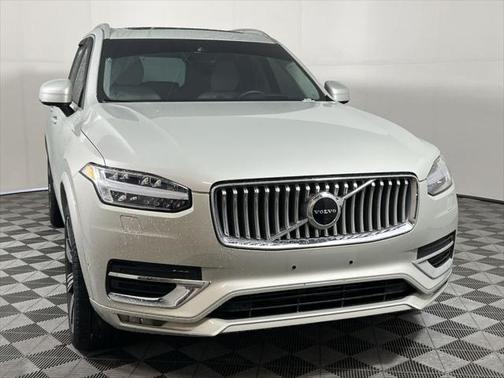 2022 Volvo XC90 T6 Inscription