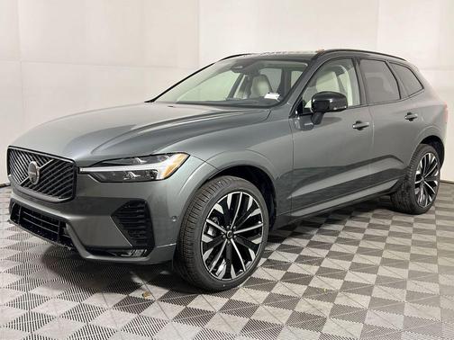 2026 Volvo XC60 B5 Ultra