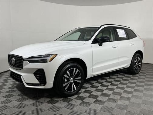 2025 Volvo XC60 B5 Core