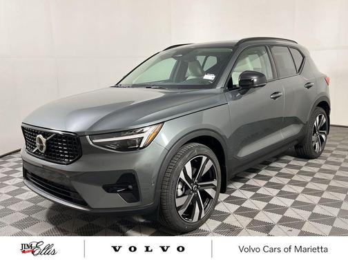 2026 Volvo XC40 B5 Ultra