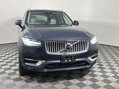 2024 Volvo XC90 B5 Core Bright Theme