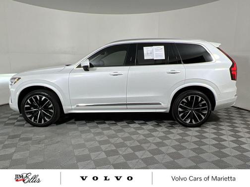 2025 Volvo XC90 B5 Plus 7-Seater