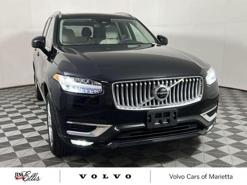 2024 Volvo XC90 B5 Core Bright Theme