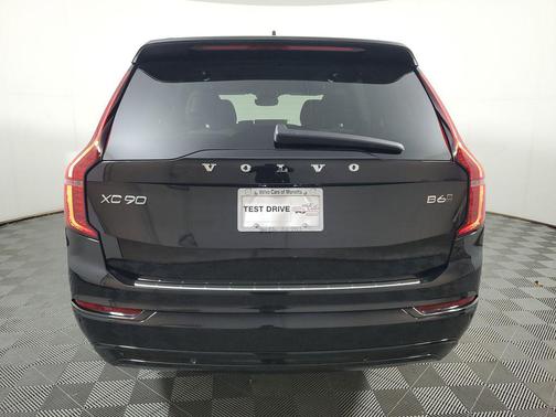 Onyx Black Metallic 2026 Volvo XC90 Ultra Dark Theme, B6 AWD Gas (mild hybrid), Gasoline, 7 Seats